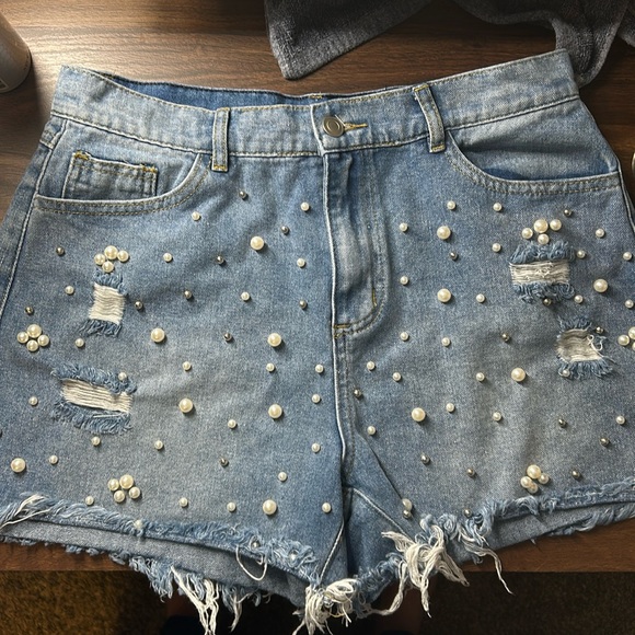 p chill Gracie pearl jean shorts - Picture 2 of 4
